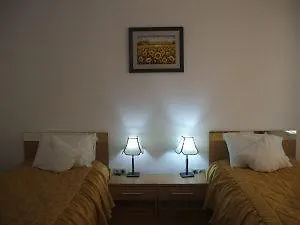 Alexandra מלון 3*